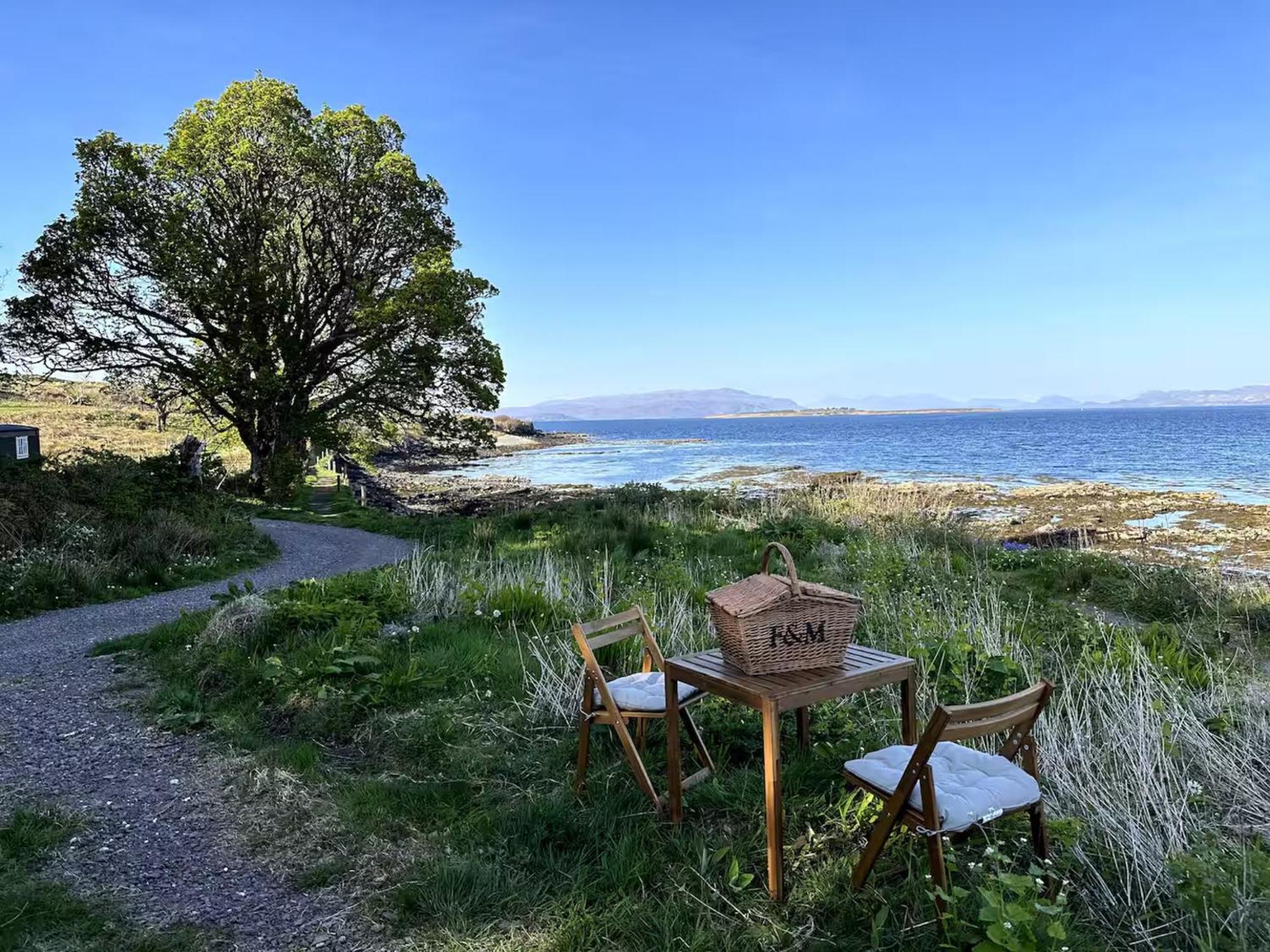 Corry Lodge Estate - Sheperds Huts Or Container Stays With Sea View Broadford (Isle of Skye) Ngoại thất bức ảnh