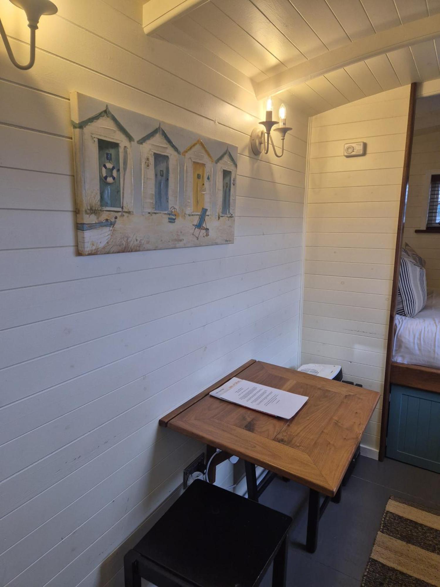 Corry Lodge Estate - Sheperds Huts Or Container Stays With Sea View Broadford (Isle of Skye) Ngoại thất bức ảnh